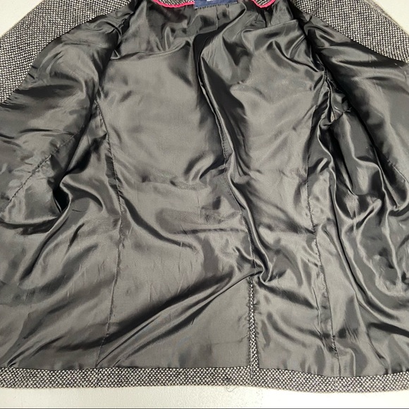 American Eagle Tweed Blazer with Velvet Collar - Picture 6 of 14